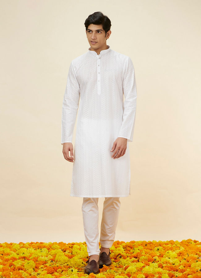 alt message - Manyavar Men Pristine White Self Patterned Kurta Set image number 2